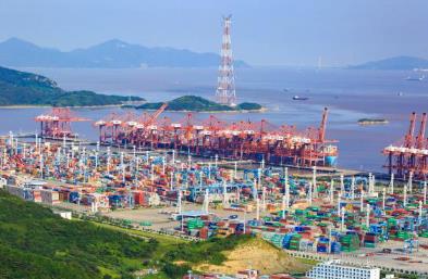 進出口代理為企業提供了便捷的進出口通關服務和市場拓展機會